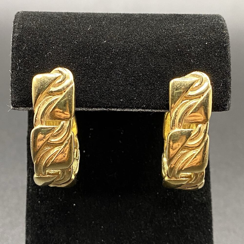 Vintage Trifari Chunky J Hoop Earrings Gold Tone Textured Signed